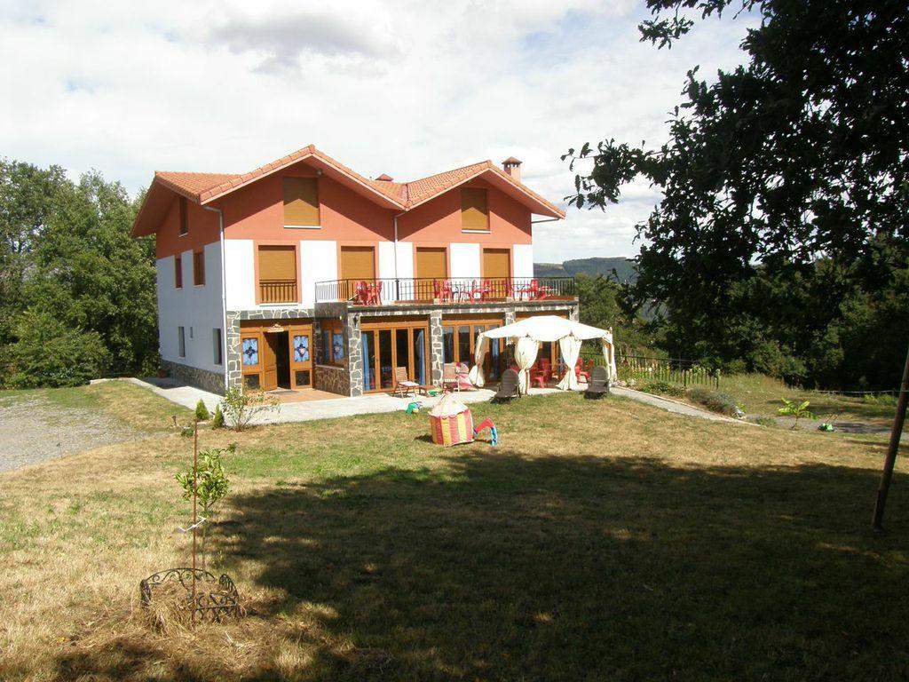 Mendi Alai Hotel Carranza Buitenkant foto