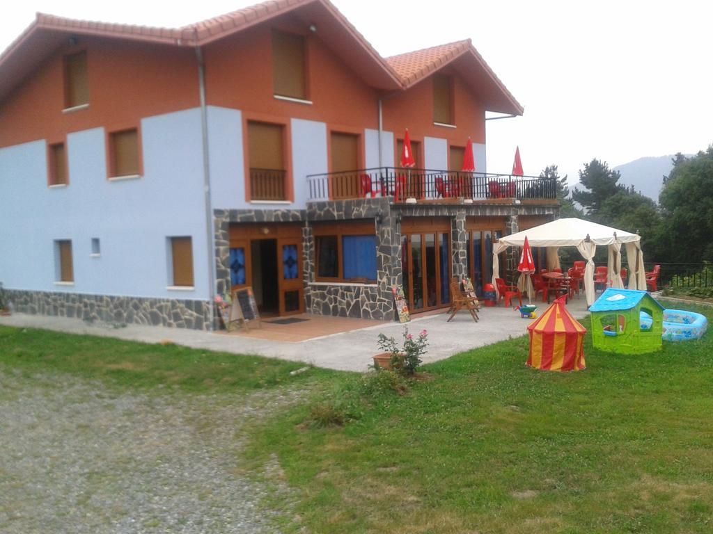 Mendi Alai Hotel Carranza Buitenkant foto